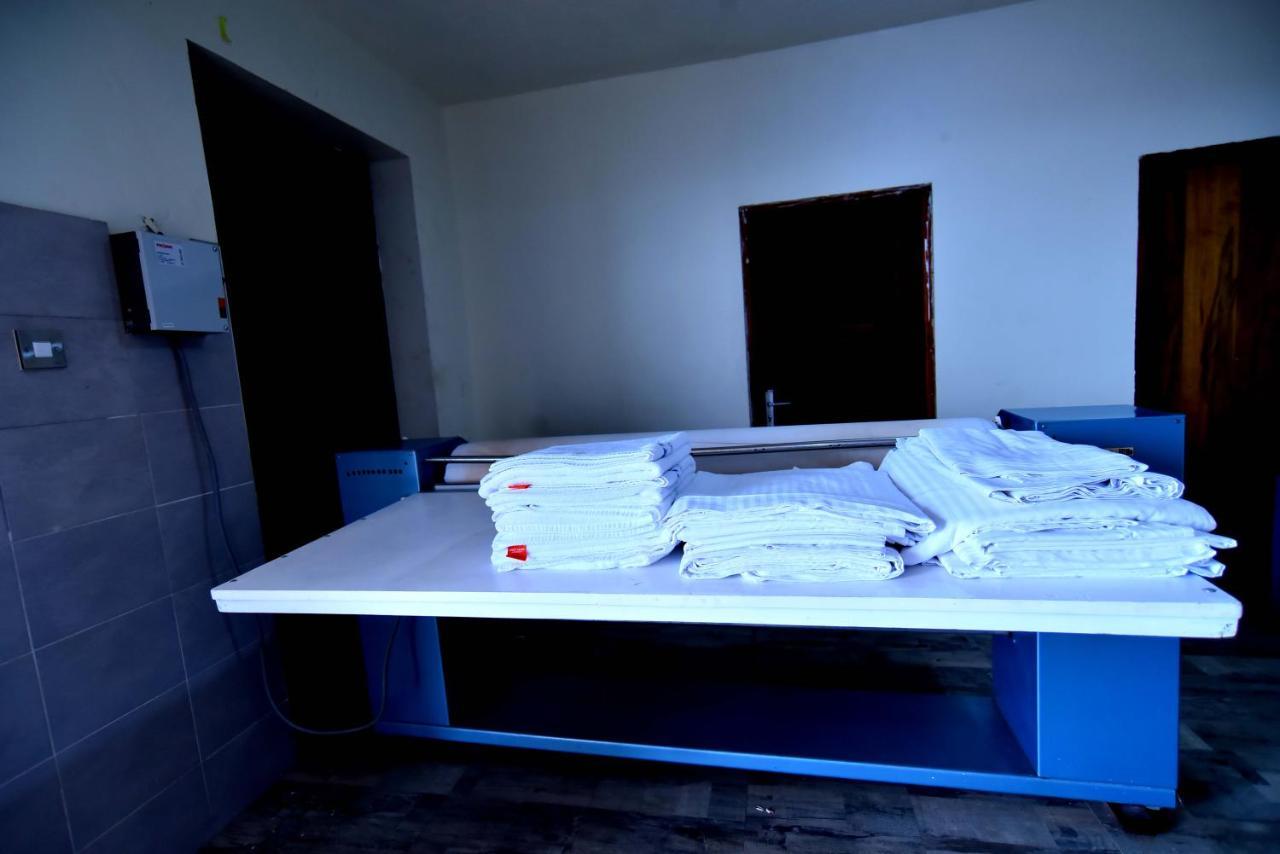 Victoria Mews Hotel Kampala Zewnętrze zdjęcie