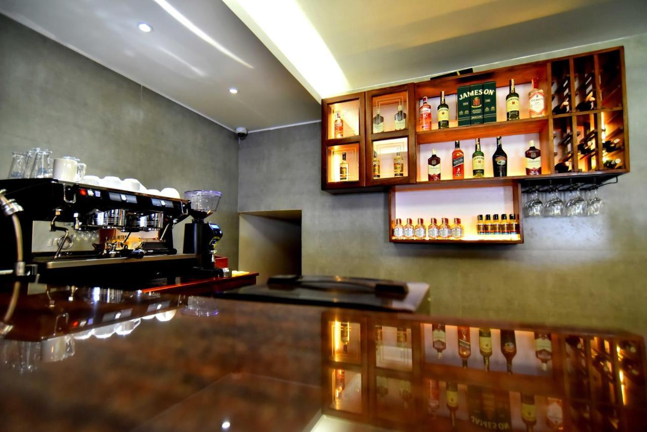 Victoria Mews Hotel Kampala Zewnętrze zdjęcie