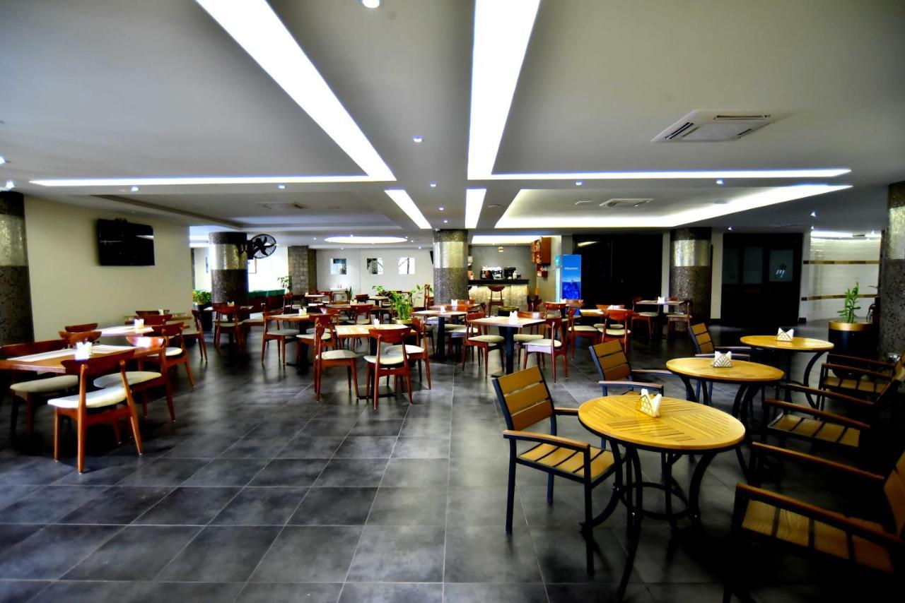 Victoria Mews Hotel Kampala Zewnętrze zdjęcie