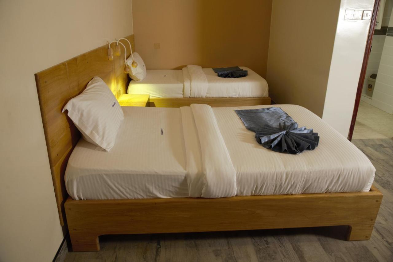 Victoria Mews Hotel Kampala Zewnętrze zdjęcie