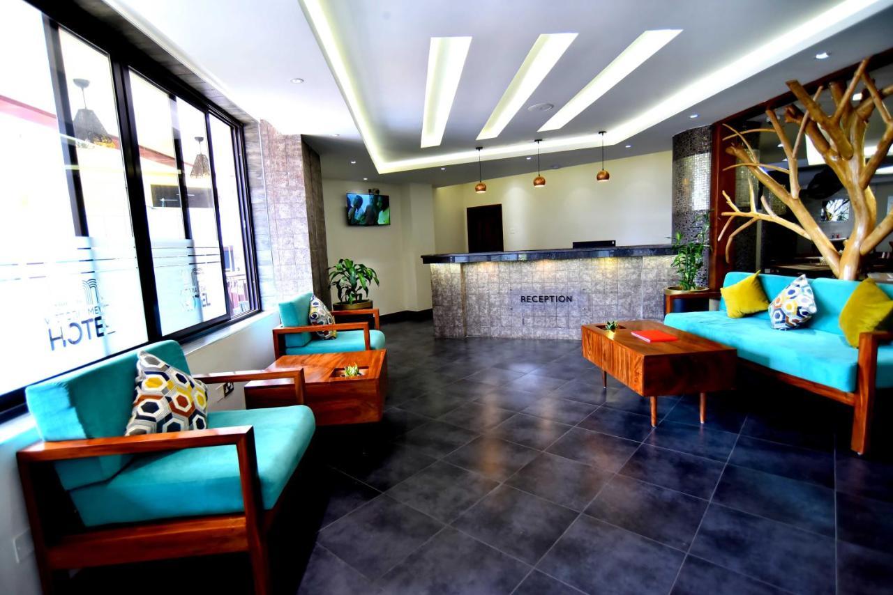 Victoria Mews Hotel Kampala Zewnętrze zdjęcie