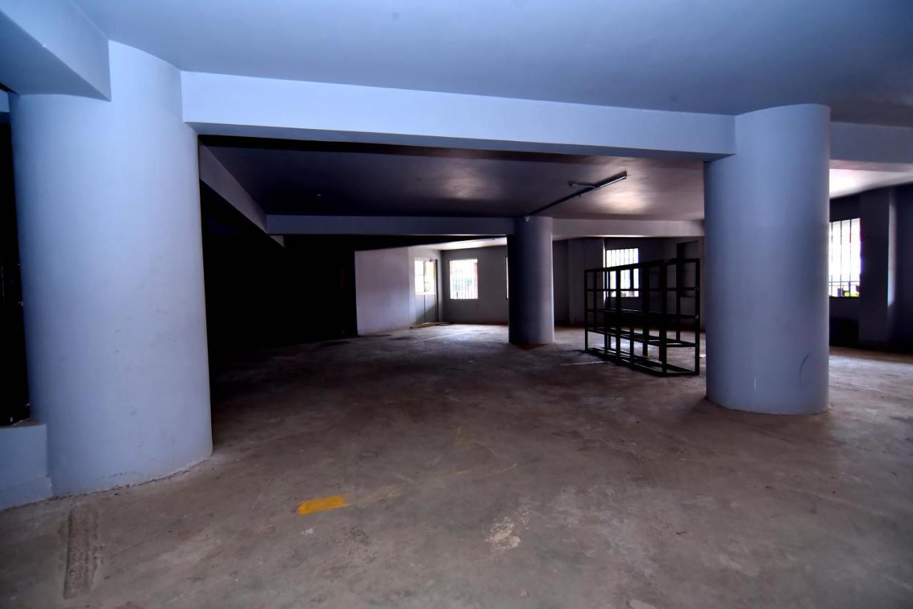 Victoria Mews Hotel Kampala Zewnętrze zdjęcie