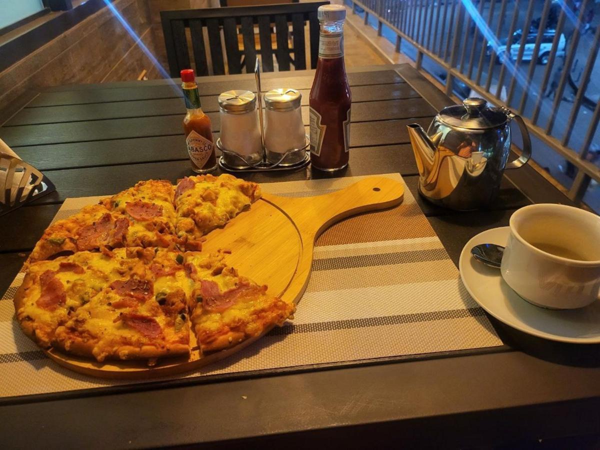 Victoria Mews Hotel Kampala Zewnętrze zdjęcie