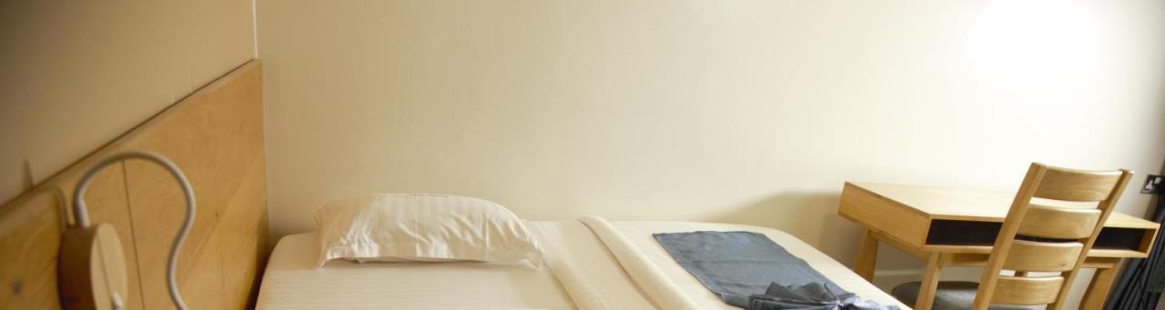 Victoria Mews Hotel Kampala Zewnętrze zdjęcie