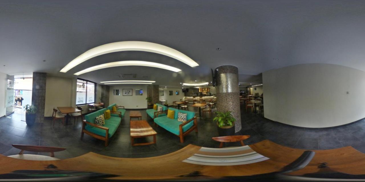 Victoria Mews Hotel Kampala Zewnętrze zdjęcie