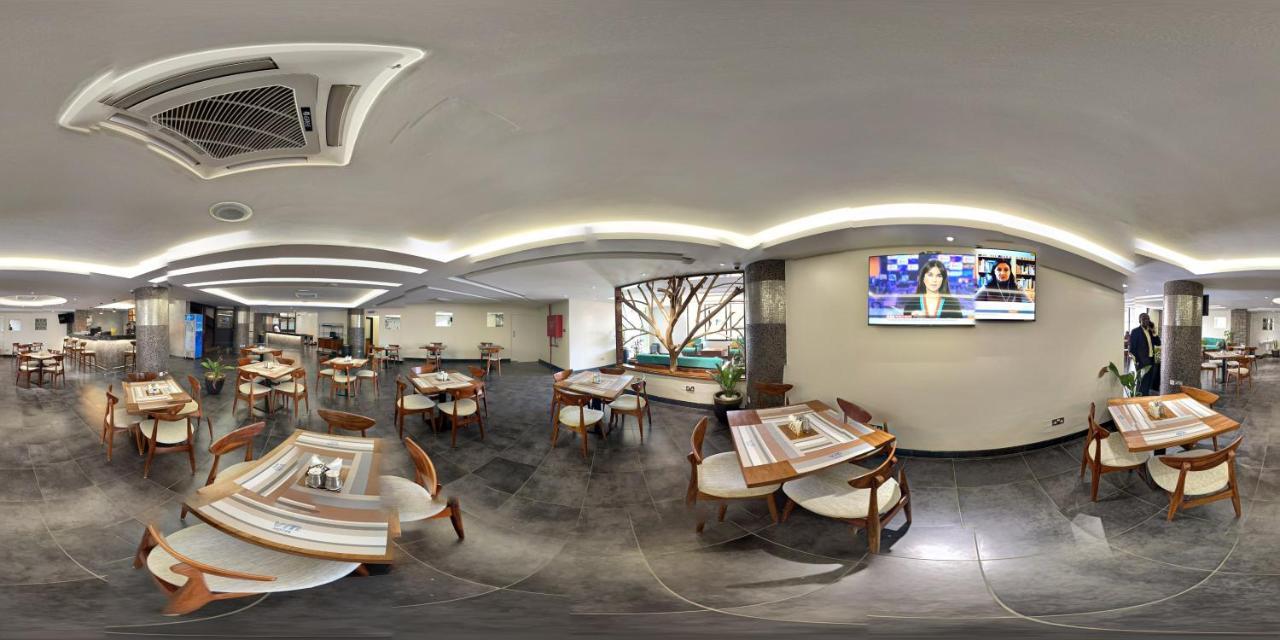 Victoria Mews Hotel Kampala Zewnętrze zdjęcie
